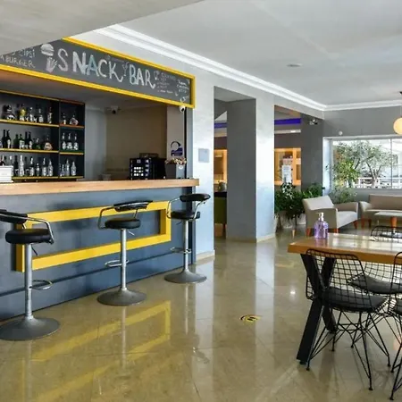 Acem Hotel